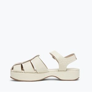 NEW Freda Salvador Lizzie Platform Fisherman Sandals